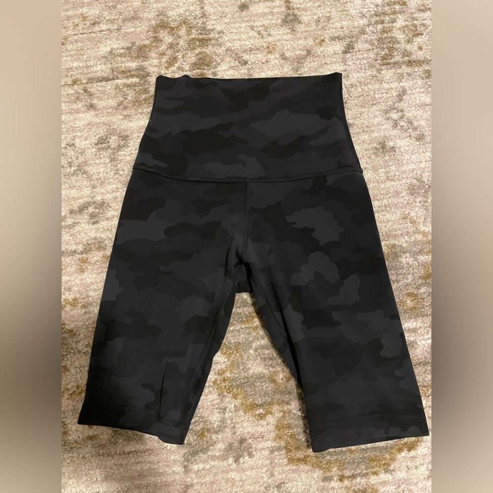 Lululemon Fast and Free High-Rise Shorts - Camo